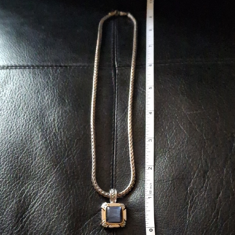 Elegant Silver and Gold Pendant Necklace